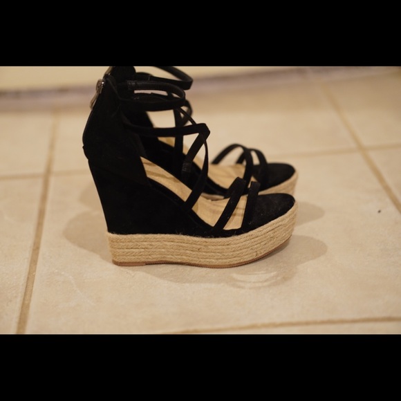 Black Wedges - Picture 5 of 6